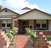 Two Cow Cottage Bed and Breakfast - Kempsey Accommodation