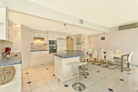 SALT Waterfront Apartment - Kempsey Accommodation 2