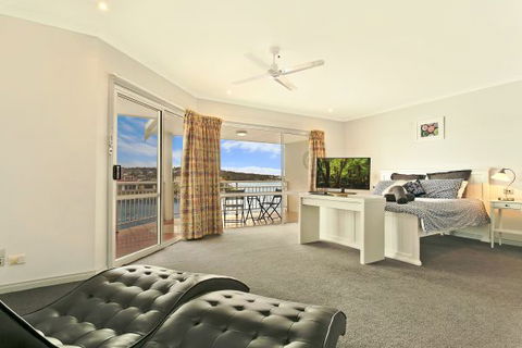 SALT Waterfront Apartment - Kempsey Accommodation 4