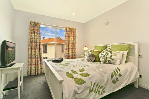 SALT Waterfront Apartment - Kempsey Accommodation 6