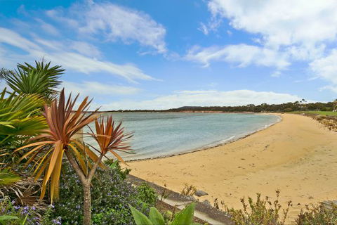 SALT Waterfront Apartment - Kempsey Accommodation 9