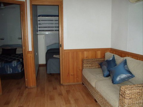 Elliston Waterloo Bay Tourist Park - Kempsey Accommodation 7