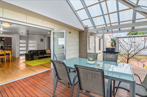 Mount Gambier Accommodation - Kempsey Accommodation 7