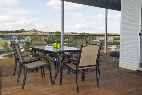 Narooma Waters Retreat - Kempsey Accommodation 2