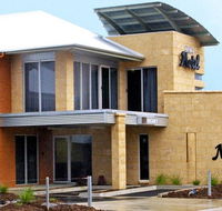 Strath Motel - Kempsey Accommodation