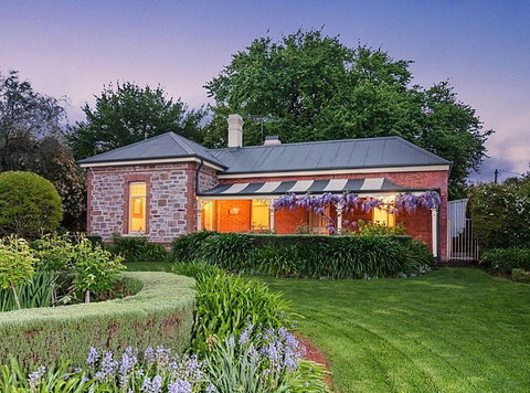 Dumas House - Kempsey Accommodation 1