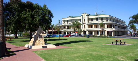 Renmark Hotel/Motel & Function Centre - Kempsey Accommodation 8