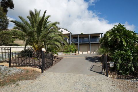 Amazing Views - Kempsey Accommodation 1