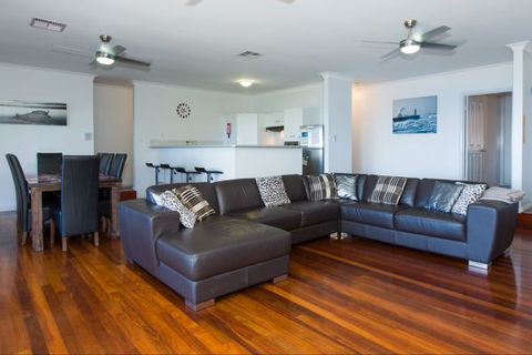 Amazing Views - Kempsey Accommodation 2