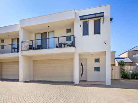 Century 21 SouthCoast: The Residence - Kempsey Accommodation 0