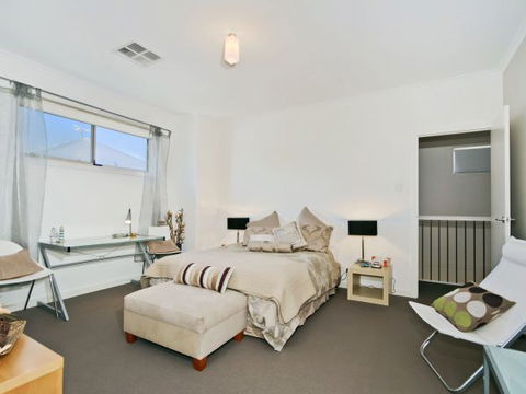 Century 21 SouthCoast: The Residence - Kempsey Accommodation 3