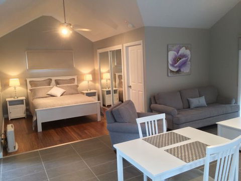 High Peaks Cottages - Kempsey Accommodation 1