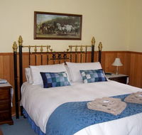 Sunflower Cottage - Kempsey Accommodation