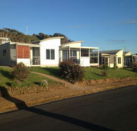 Azzure Beach Houses - Kempsey Accommodation