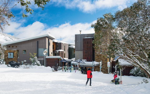 Frueauf Village - Kempsey Accommodation 9