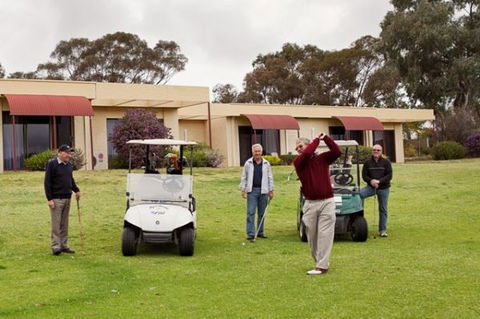 Barmera Country Club Motor Inn - Kempsey Accommodation 2