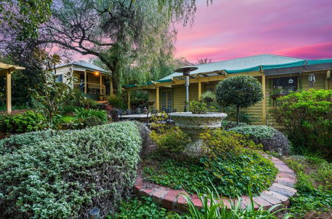 Bendigo Cottages Bed And Breakfast - Kempsey Accommodation 0