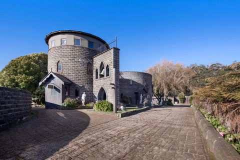 Castle Suites - Kryal Castle - Kempsey Accommodation 8