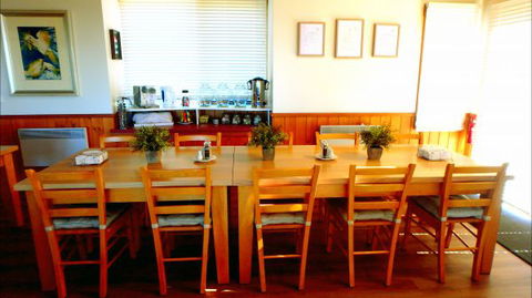 Cloud 9 Alpine Lodge - Kempsey Accommodation 8