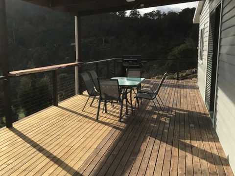 Derby Digs Cottage - Kempsey Accommodation 8