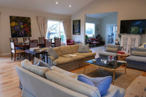Fernhill Chestnut Farm - Kempsey Accommodation 3