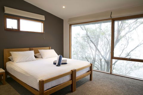 Frueauf Village - Kempsey Accommodation 2