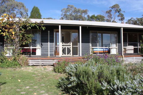 L'Oliveraie - Kempsey Accommodation 0