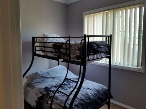 Numurkah Self Contained Apartments - Kempsey Accommodation 3
