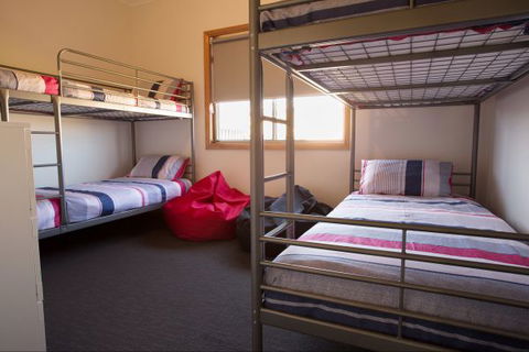 RED FIN Part Of BLUE FIN HOLIDAY HOMES - Kempsey Accommodation 5