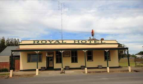 Royal Hotel Snake Valley - Kempsey Accommodation 0