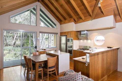 Snow Fall Lodge At Falls Creek - Kempsey Accommodation 2