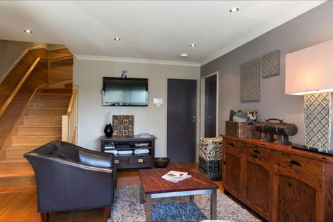 Snow Fall Lodge At Falls Creek - Kempsey Accommodation 6