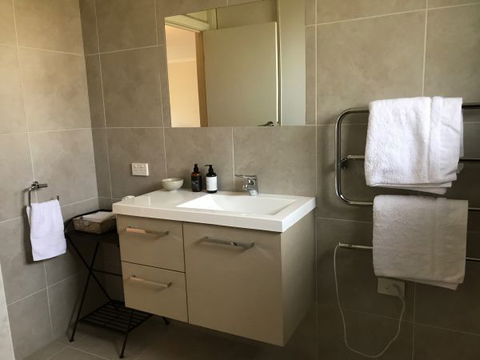 Townhouse On Deas - Kempsey Accommodation 4
