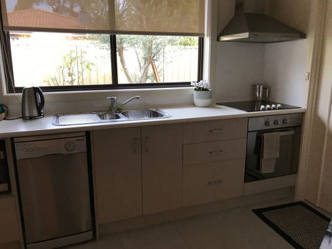 Townhouse On Deas - Kempsey Accommodation 5