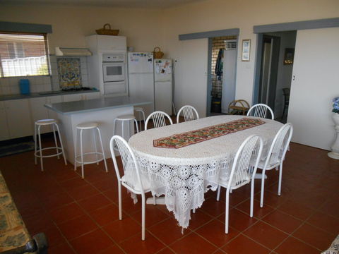 Edith's - Kempsey Accommodation 2