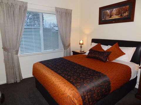 Hahndorf Oak Tree Cottages - Kempsey Accommodation 5