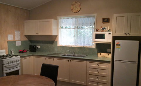 Maleny Country Cottages - Kempsey Accommodation 5