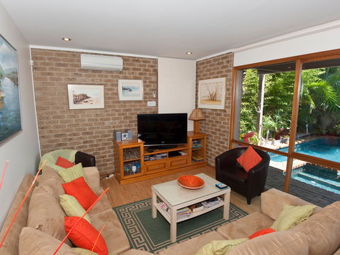 Seacove On The Beach - Kempsey Accommodation 3