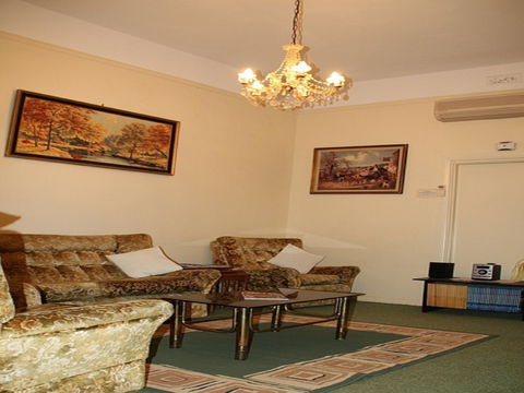 Squatters Cottage - Kempsey Accommodation 7