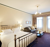 The Settlement Hotel