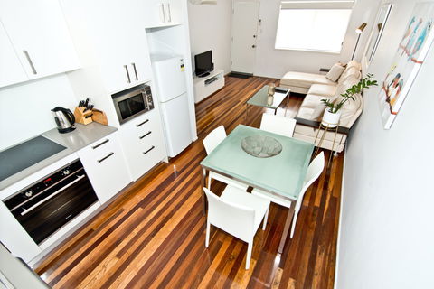Wynnum Bayside Apartments - Kempsey Accommodation 6