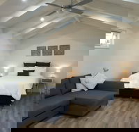 Alkira Garden Studios - Kempsey Accommodation