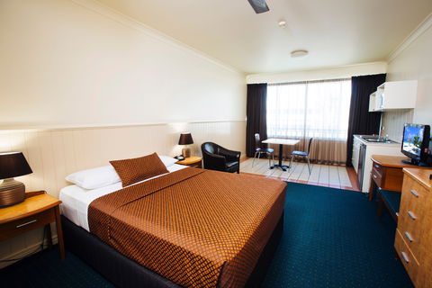 City Oasis Inn - Kempsey Accommodation 3