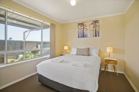 Eagle Heights Holiday Units - Scenic Unit - Kempsey Accommodation 1