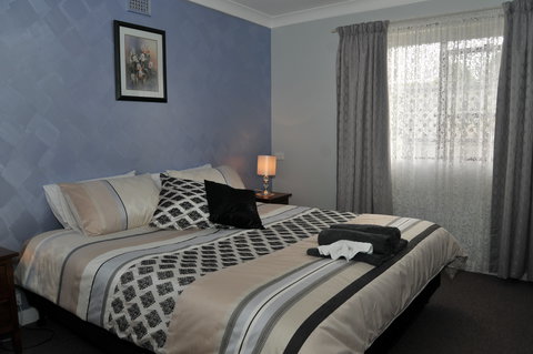 Ellenor Ivy Cottage - Kempsey Accommodation 0