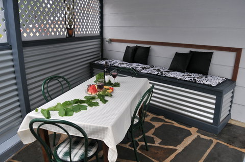 Ellenor Ivy Cottage - Kempsey Accommodation 3
