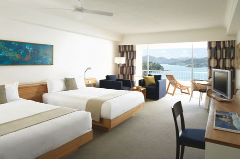 Hamilton Island Reef View Hotel - Kempsey Accommodation 2