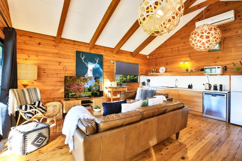 Kangaroo Valley Timber Cabin - Kempsey Accommodation 1