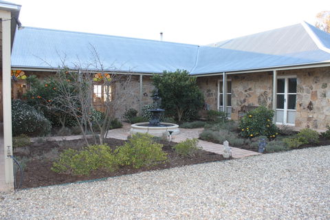 L'Oliveraie - Kempsey Accommodation 7