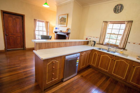 Old Swanport General Store - Kempsey Accommodation 3